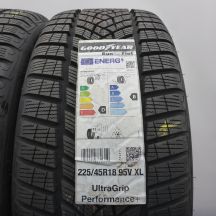 3. 225 45 18 4x GOODYEAR 225/45 R18 95V XL UltraGrip Performance + Winterreifen RunFlat 2022 WIE NEU VOLL