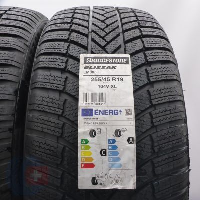 2. 255 45 19 2x BRIDGESTONE 255/45 R19 104V XL Blizzak LM005 Winterreifen 2024 VOLL WIE NEU  
