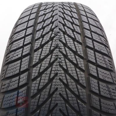 8. 215 55 17 4x GOODYEAR 215/55 R17 98V XL UltraGrip Performance 3 Winterreifen 2024 8-7,2mm