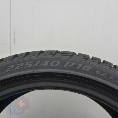 6. 225 40 18 2x PIRELLI 225/40 R18 92V XL Sottozero 3 Winter Winterreifen 2024 6,2mm