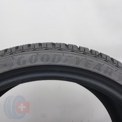 4.  225 40 18 2x GOODYEAR 225/40 R18  92V XL UltraGrip Performance 8 M0 Winterreifen 2024/25 7-6,2mm