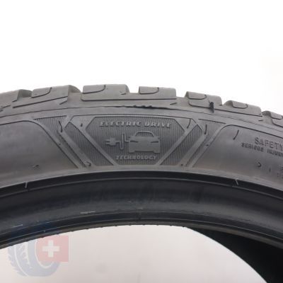 9. 215 45 20 4x GOODYEAR 215/45 R20 95T XL UltraGrip Performance + Electric Winterreifen 2024 7-8mm