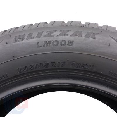 6. 2 x BRIDGESTONE 225/65 R17 102H Blizzak LM005 Winterreifen 2021 6-6,5mm