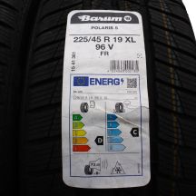 5. 225 45 19 4x BARUM 225/45 R19 96V XL Polaris 5 Winterreifen 2021 VOLL Wie Neu