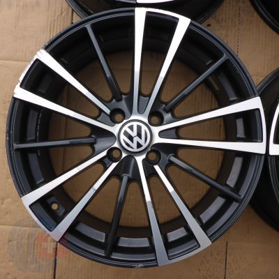 2. Alufelgen 17 VW 4x100 7J Et42 Vento Golf III