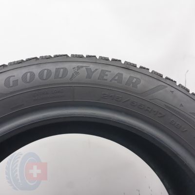 5. 215 55 17 4x GOODYEAR 215/55 R17 98V XL UltraGrip Performance 3 Winterreifen 2024 8-7,2mm