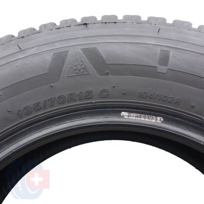 5. 195 70 15C 2x BRIDGESTONE 195/70 R15C 104/102R Blizzak W810 Winterreifen 7-8,2mm 2022