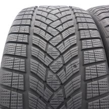 3. 255 40 21 2x GOODYEAR 255/40 R21 102T XL UltraGrip Performance + SUV Winterreifen 2024 WIE NEU 7,2mm