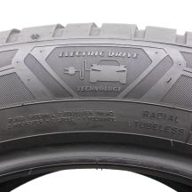 8. 255 50 19 2x GOODYEAR 255/50 R19 107T XL Seal UltraGrip Performance + Winterreifen 2022, 2023 6,8-7mm