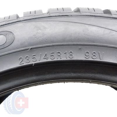 6. 235 45 18 2x KUMHO 235/45 R18  98V XL I zen KW27 Winterreifen 2015 8-8,5mm