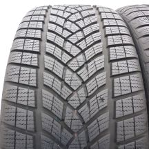 2.  235 40 20 4x GOODYEAR 235/40 R20 96V XL UltraGrip Performance+ SUV Winterreifen 2024 8mm