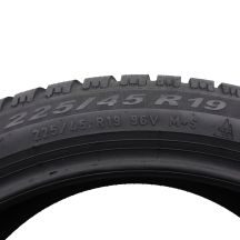 6. 225 45 19 4x PIRELLI 225/45 R19 96V XL Winter Cinturato 2 Winterreifen 7,8-8,2mm 2022