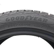 6. 255 45 19 2x GOODYEAR 255/45 R19 104V XL UltraGrip Performance + Winterreifen 7,2-8mm