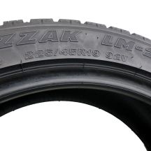 7. 4 x BRIDGESTONE 225/45 R19 92V Blizzak LM-25V Winterreifen 2015  5.2-6mm