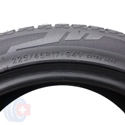 6. 225 45 17 4x MOMO 225/45 R17 94V XL North Pole W-2 Winterreifen 2020 7,5-7,8mm Wie Neu